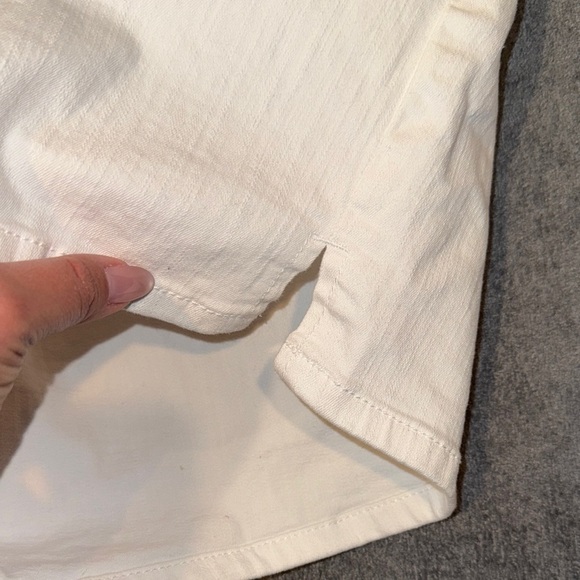 Jessica Simpson- White Jean Shorts size 8 - Picture 13 of 13